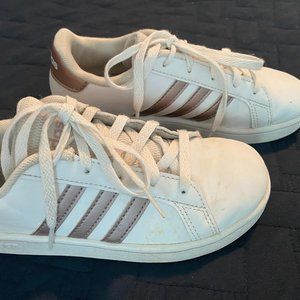 Adidas Baseline Sneaker- Kids 13 1/2